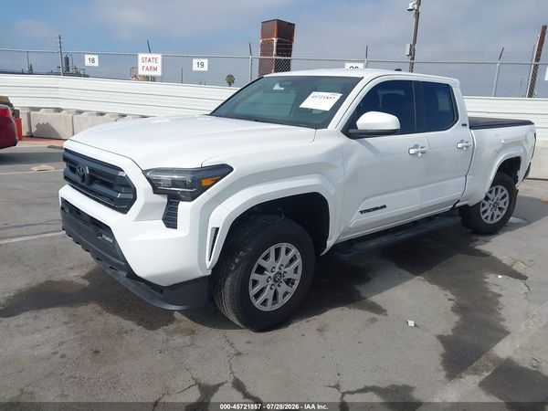 2025 TOYOTA TACOMA SR5