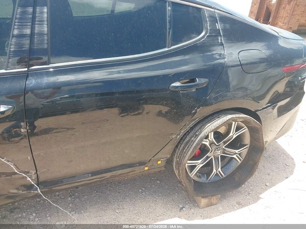 2018 KIA STINGER GT2