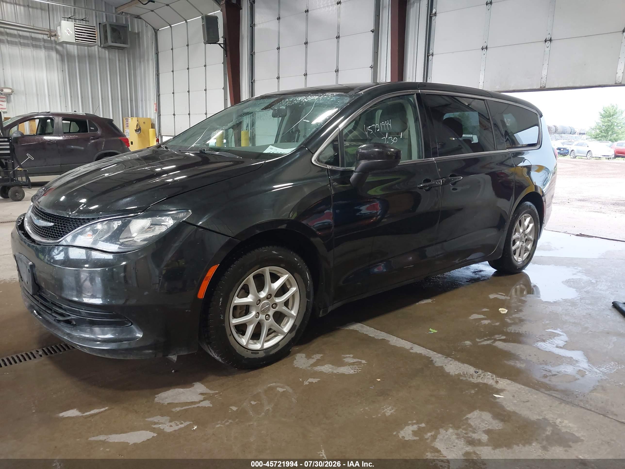 2018 CHRYSLER PACIFICA TOURING — I2