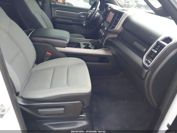 2022 RAM 1500 BIG HORN  4X4 6'4 BOX