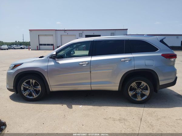 2017 TOYOTA HIGHLANDER LIMITED PLATINUM