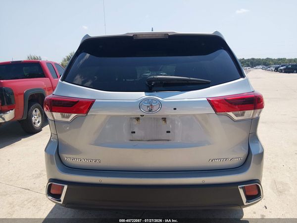 2017 TOYOTA HIGHLANDER LIMITED PLATINUM