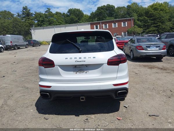 2016 PORSCHE CAYENNE