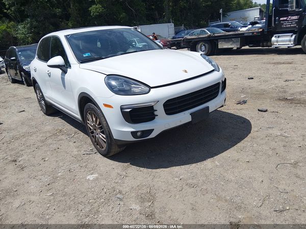 2016 PORSCHE CAYENNE