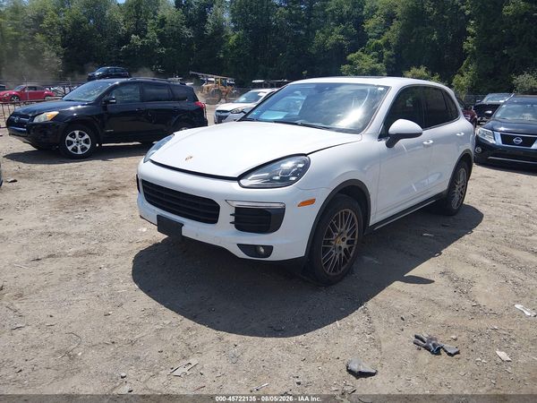 2016 PORSCHE CAYENNE