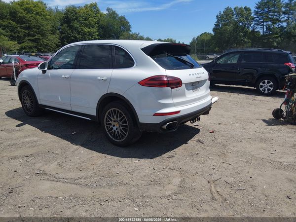 2016 PORSCHE CAYENNE