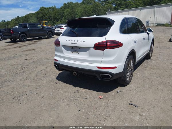 2016 PORSCHE CAYENNE