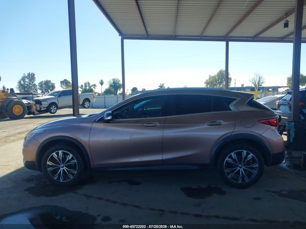 2018 INFINITI QX30 PREMIUM