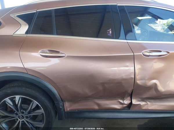 2018 INFINITI QX30 PREMIUM
