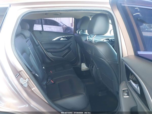 2018 INFINITI QX30 PREMIUM