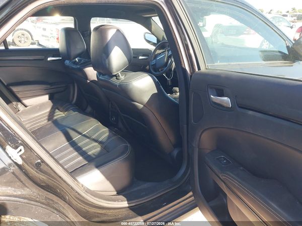 2014 CHRYSLER 300 300S — I8