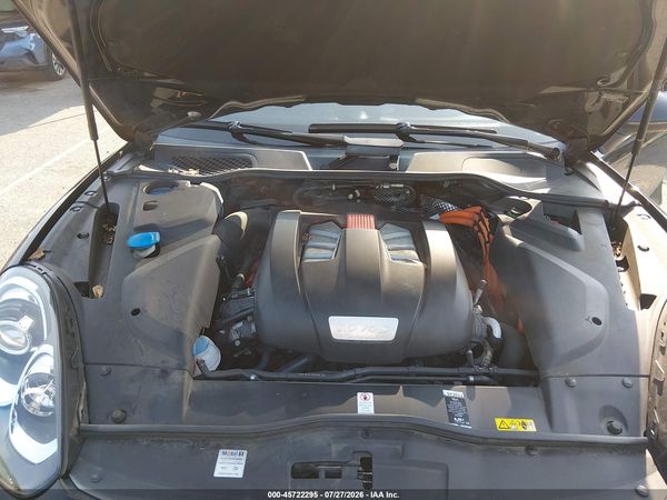 2017 PORSCHE CAYENNE E-HYBRID S PLATINUM EDITION