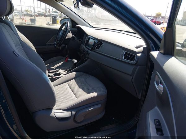 2018 KIA NIRO LX