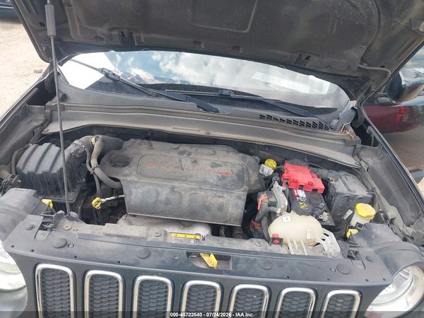 2018 JEEP RENEGADE LATITUDE FWD