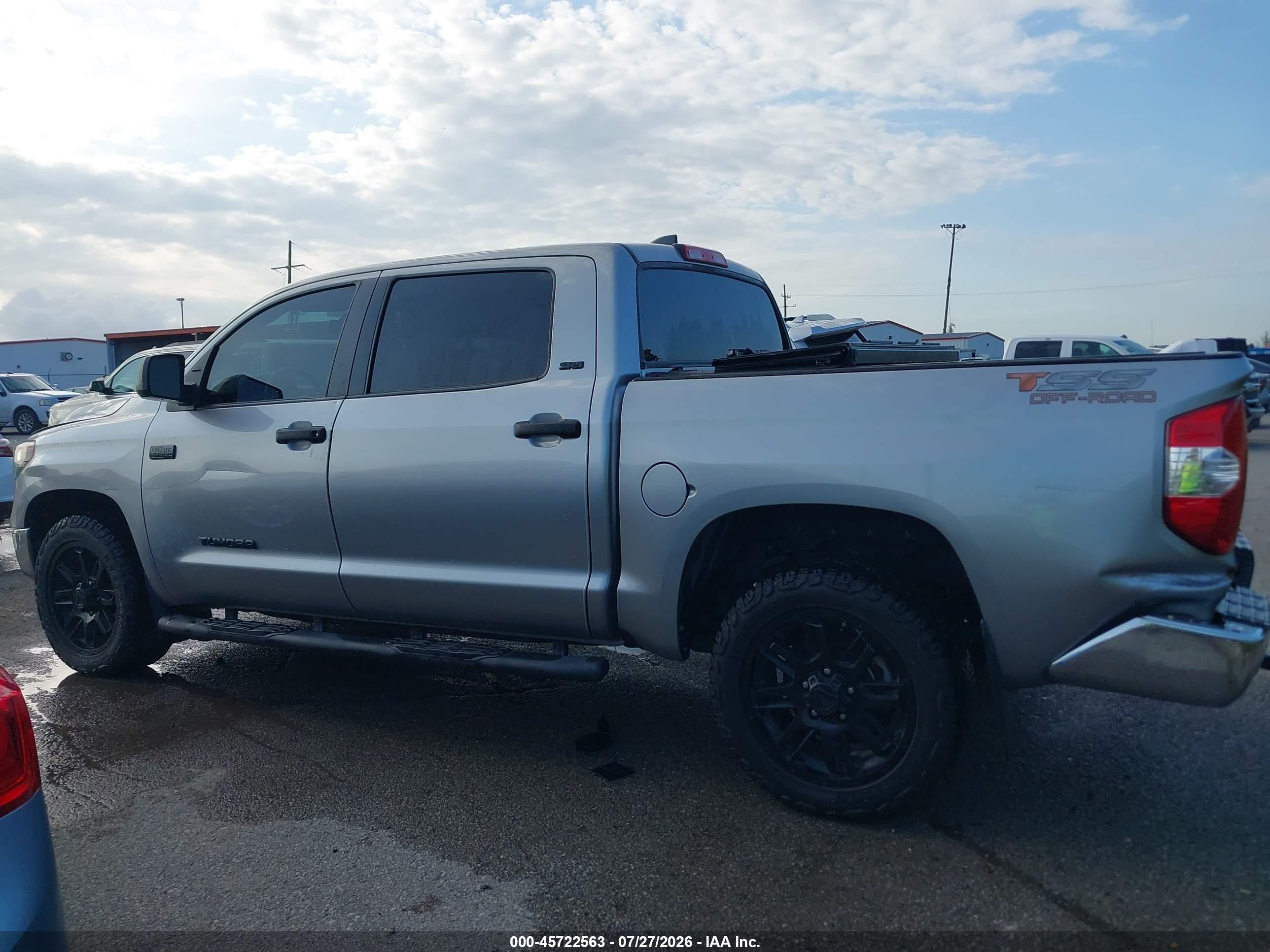 2021 TOYOTA TUNDRA SR5
