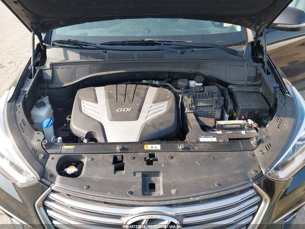 2018 HYUNDAI SANTA FE SE