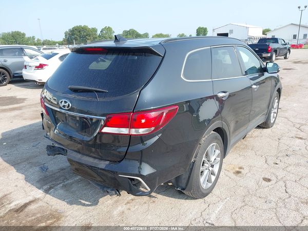 2018 HYUNDAI SANTA FE SE