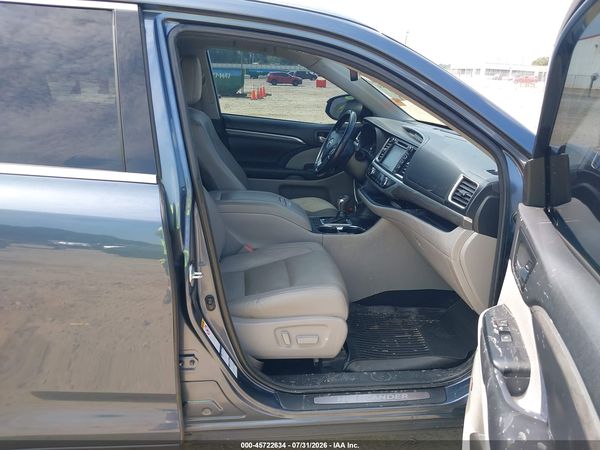 2018 TOYOTA HIGHLANDER LIMITED