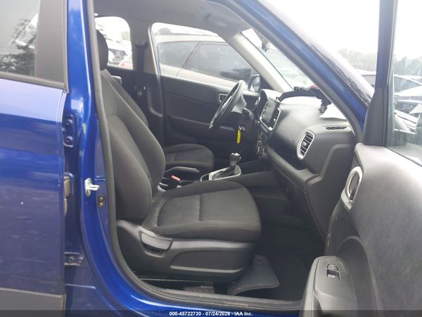 2022 HYUNDAI VENUE SE