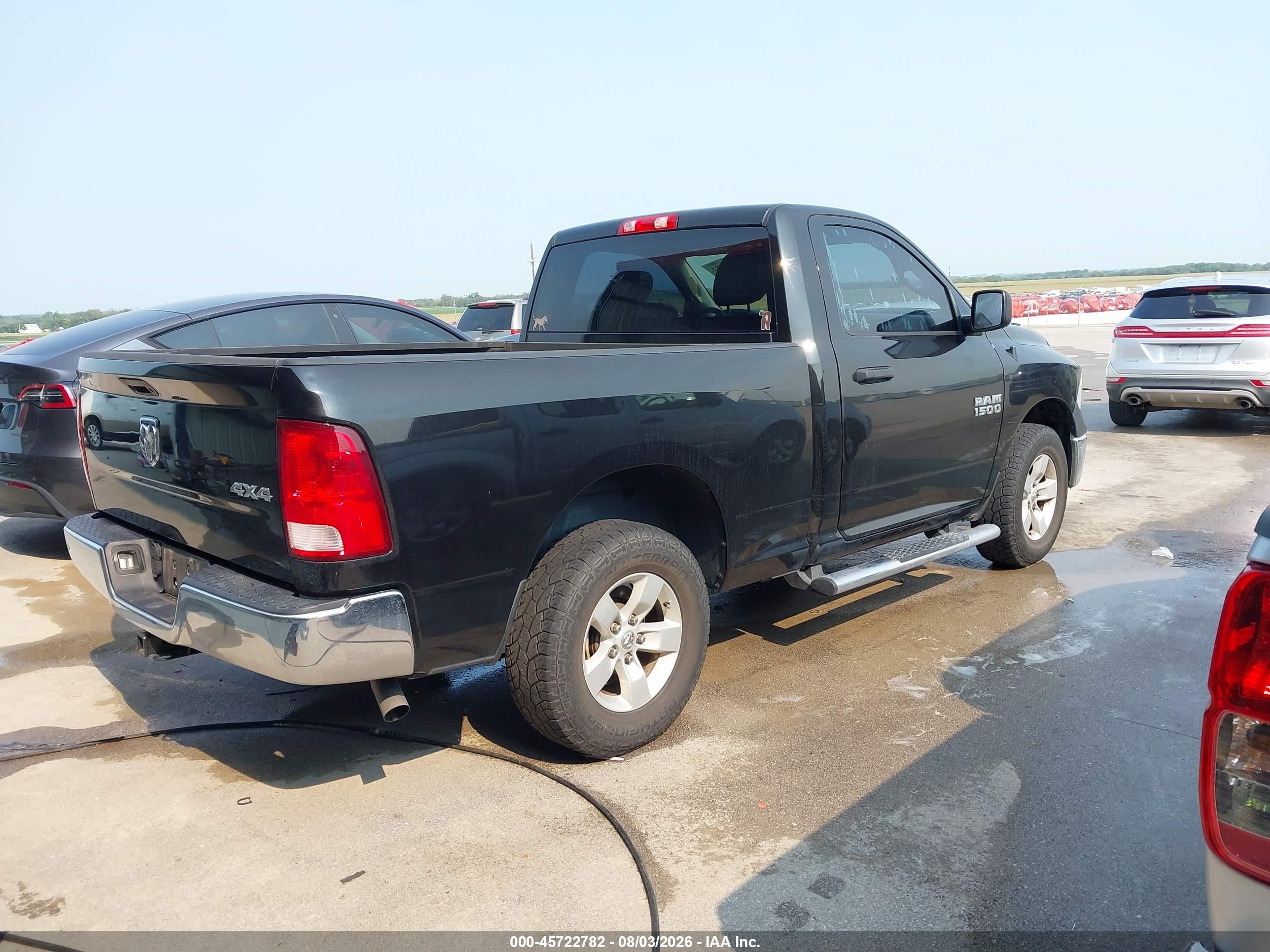 2017 RAM 1500 TRADESMAN  4X4 6'4 BOX