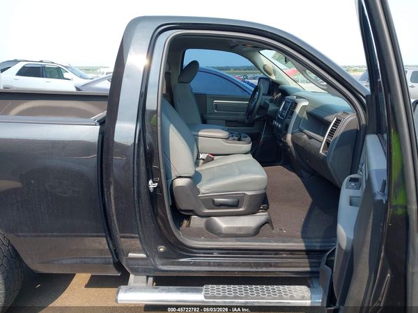 2017 RAM 1500 TRADESMAN  4X4 6'4 BOX