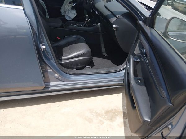 2020 MAZDA MAZDA3 PREMIUM PACKAGE