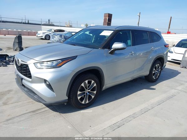 2020 TOYOTA HIGHLANDER XLE