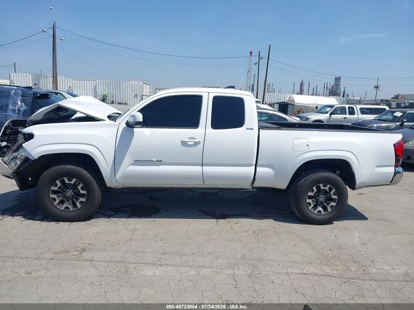 2018 TOYOTA TACOMA SR5