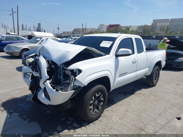 2018 TOYOTA TACOMA SR5