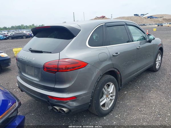 2017 PORSCHE CAYENNE S