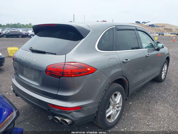 2017 PORSCHE CAYENNE S