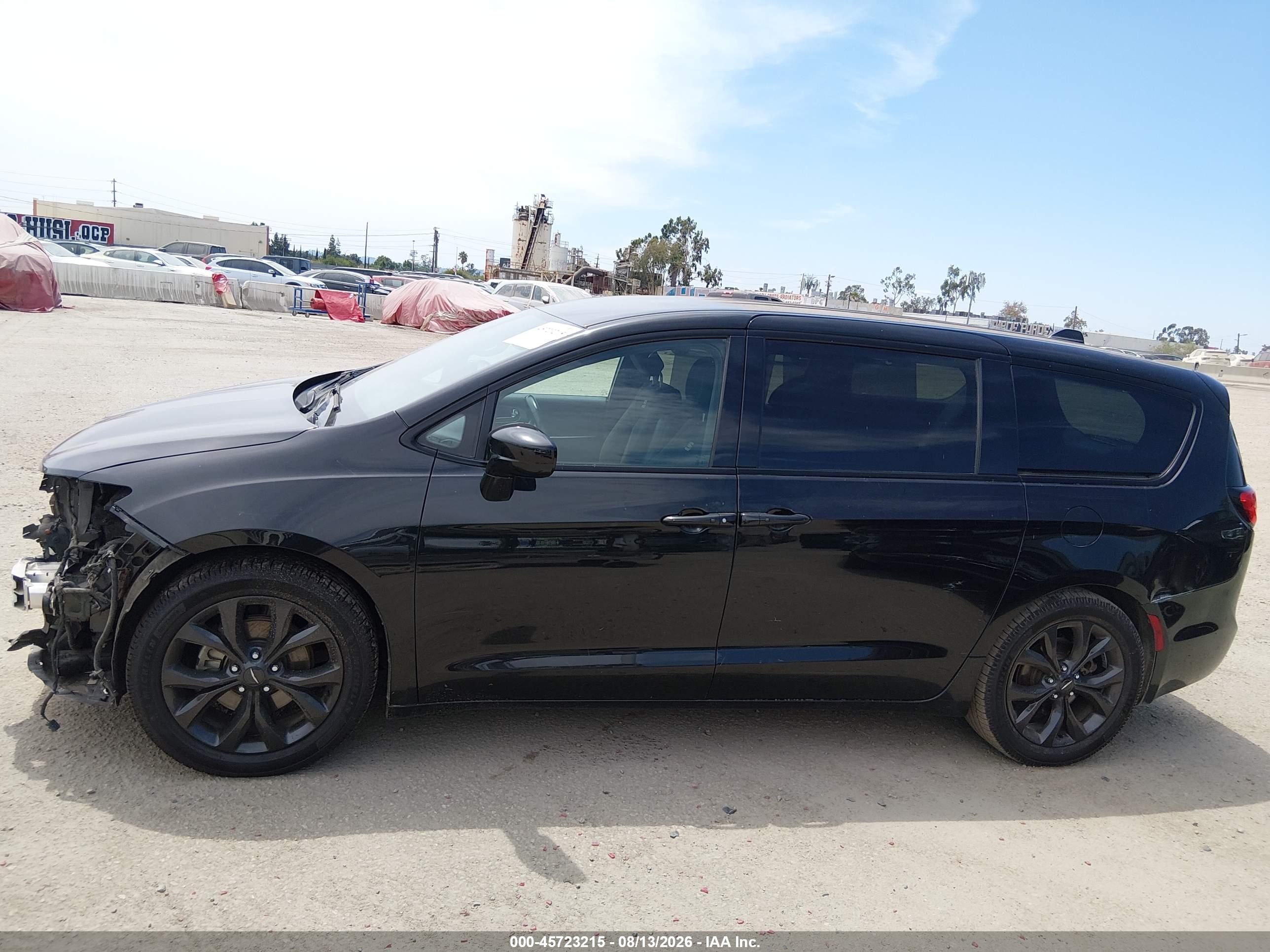 2020 CHRYSLER PACIFICA TOURING