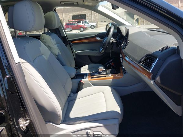 2021 AUDI Q5