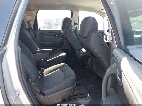 2016 CHEVROLET TRAVERSE 1LT — I8