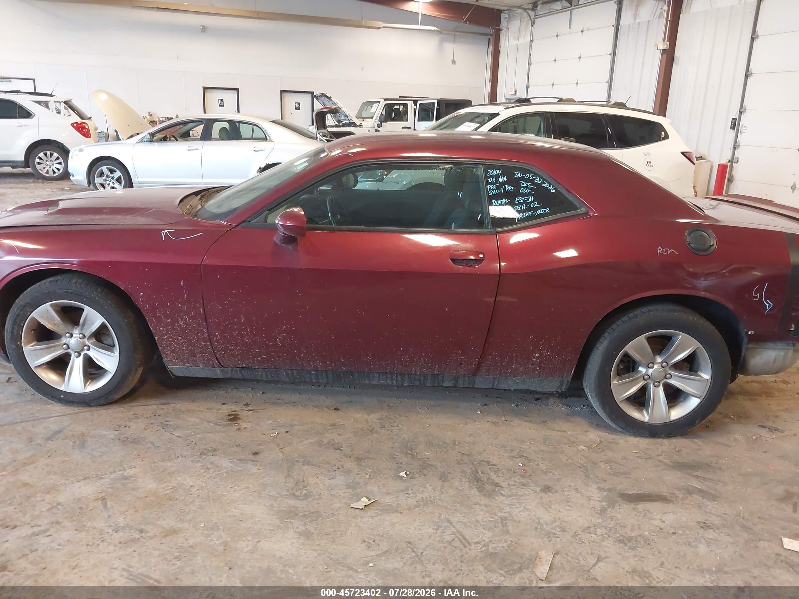 2017 DODGE CHALLENGER SXT