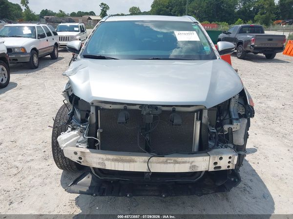 2019 TOYOTA HIGHLANDER XLE