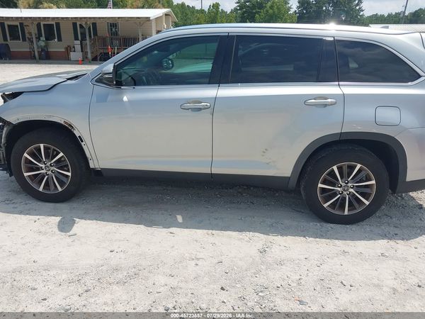 2019 TOYOTA HIGHLANDER XLE