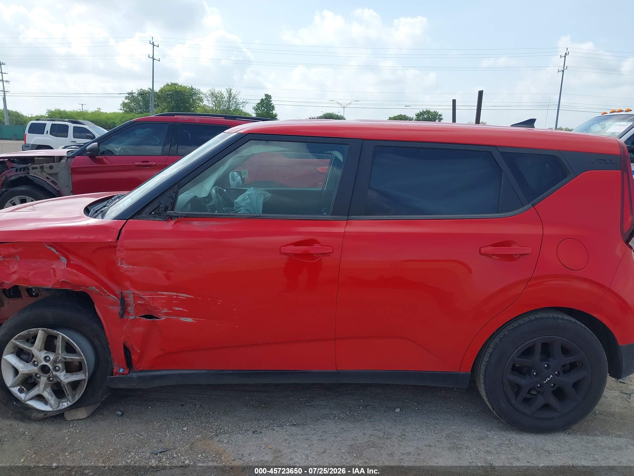 2022 KIA SOUL LX