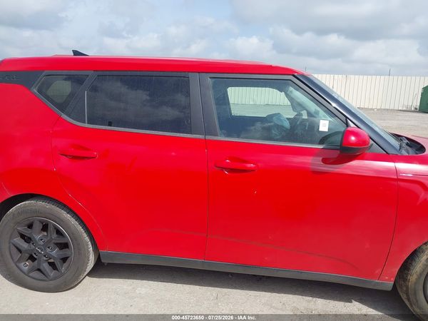 2022 KIA SOUL LX