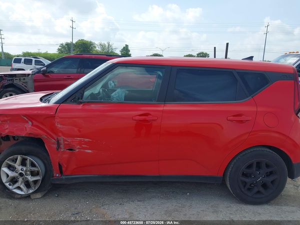 2022 KIA SOUL