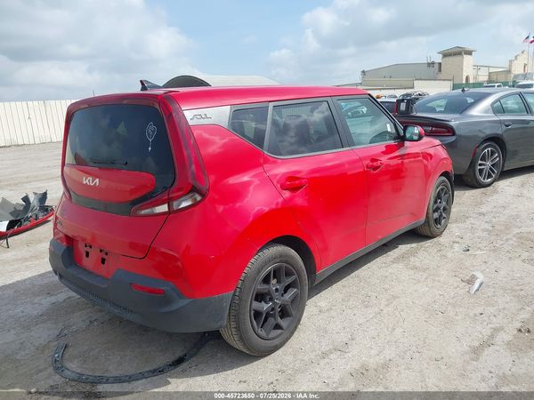2022 KIA SOUL LX