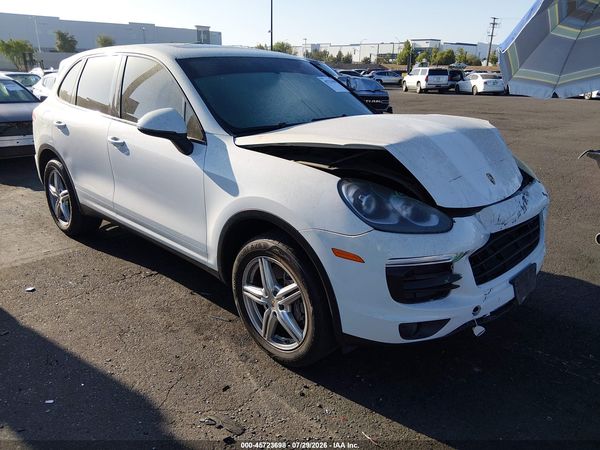 2016 PORSCHE CAYENNE