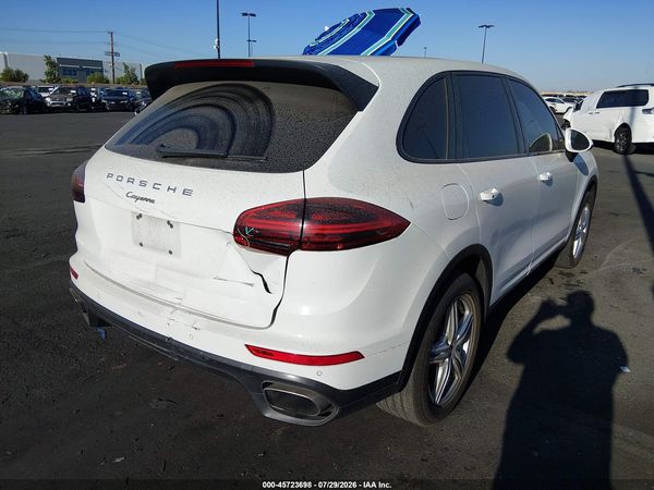 2016 PORSCHE CAYENNE