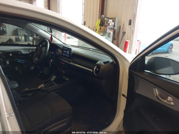 2023 KIA FORTE LXS
