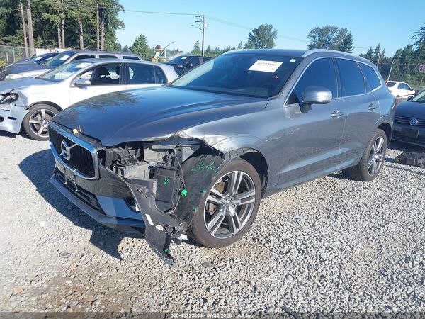 2019 VOLVO XC60 T5 MOMENTUM
