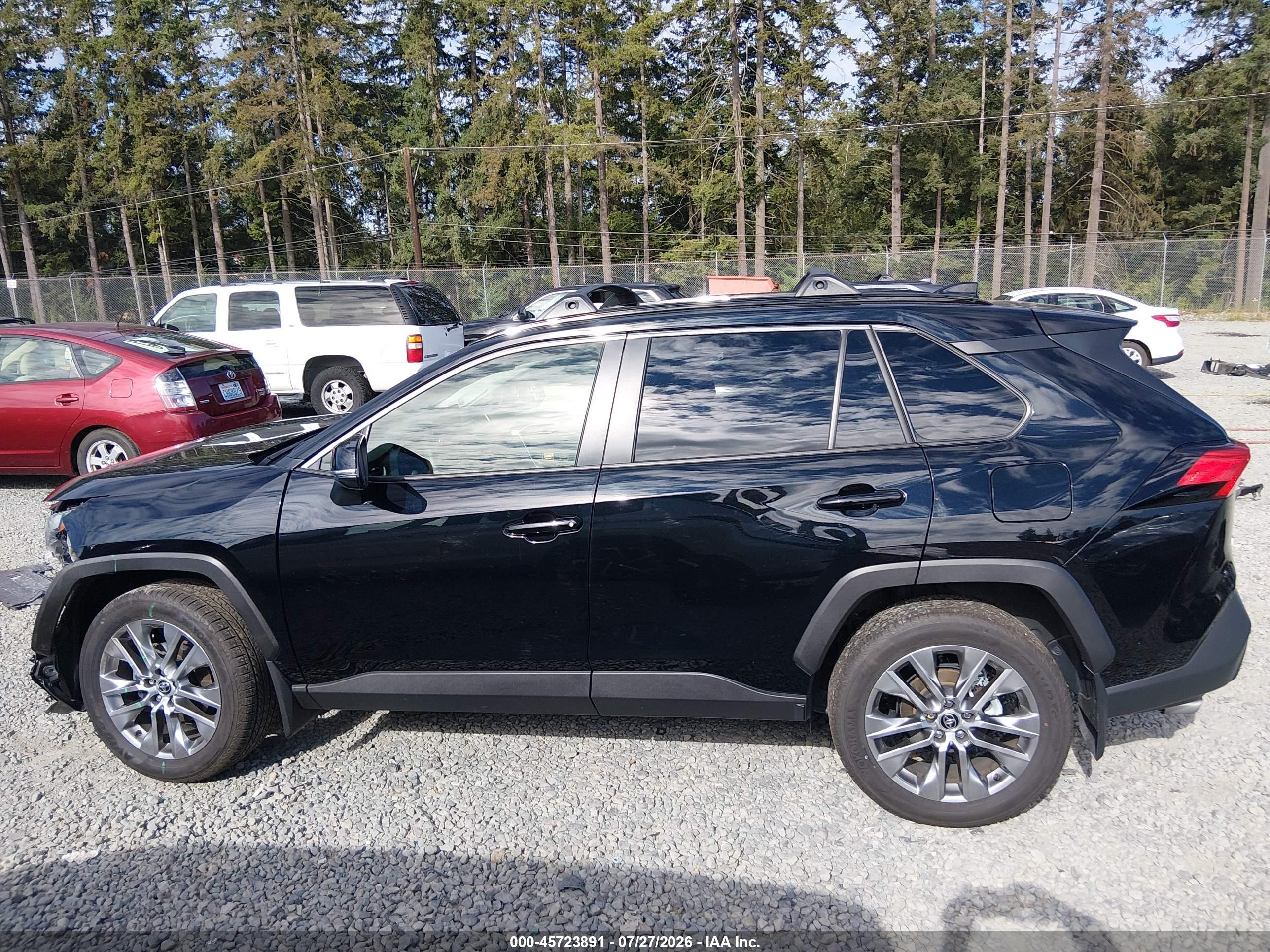 2025 TOYOTA RAV4 XLE PREMIUM