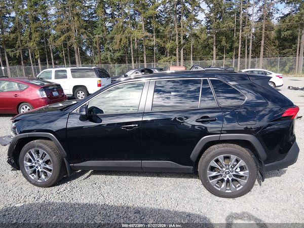 2025 TOYOTA RAV4 XLE PREMIUM