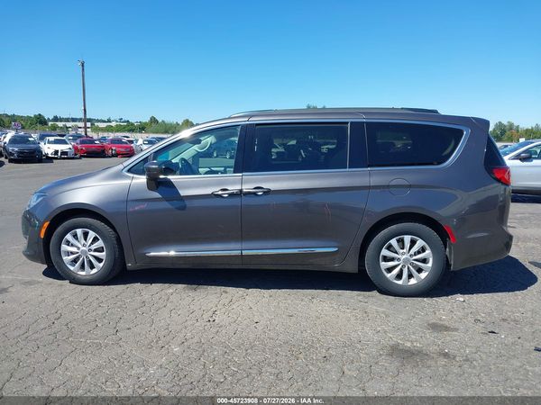 2017 CHRYSLER PACIFICA TOURING-L — I117