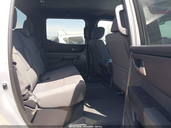 2025 TOYOTA TUNDRA SR5