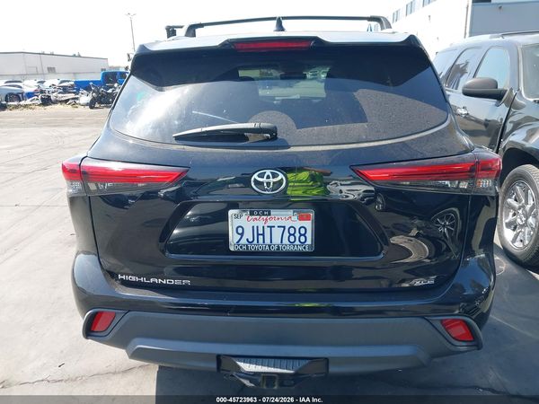 2020 TOYOTA HIGHLANDER XLE